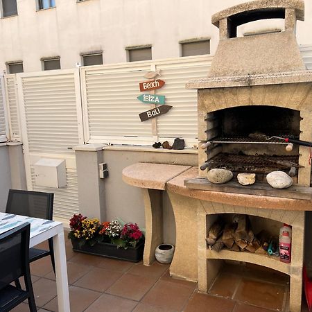 Cozy Beach House With Pool & Bbq Cubelles Εξωτερικό φωτογραφία