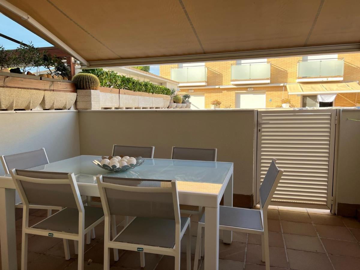 Cozy Beach House With Pool & Bbq Cubelles Εξωτερικό φωτογραφία