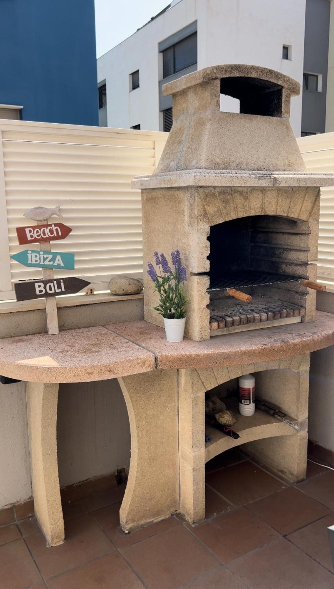 Cozy Beach House With Pool & Bbq Cubelles Εξωτερικό φωτογραφία